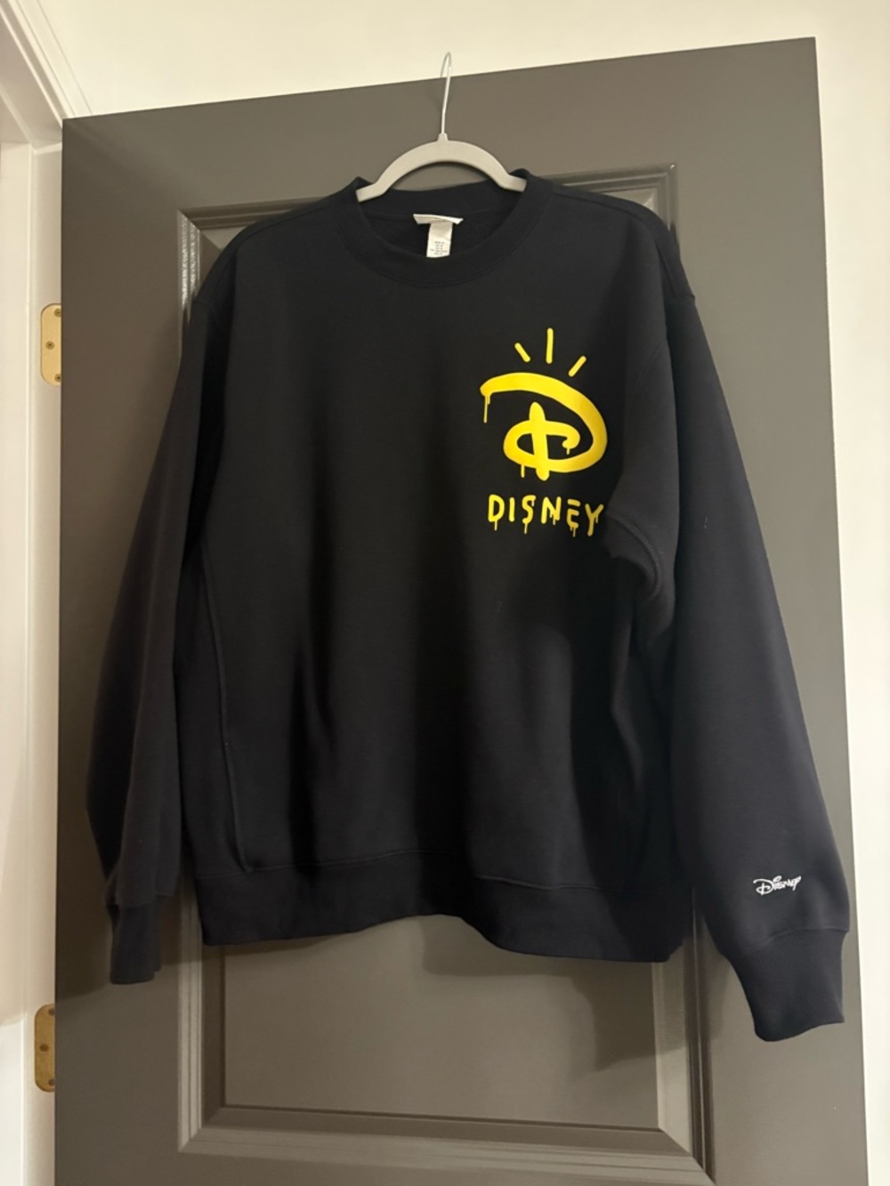 Disney H&M collab Trevor Andrew Mickey Mouse black sweatshirt size medium